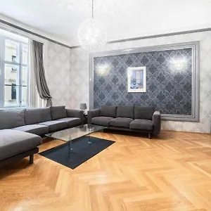 Carlton , Vienna Austria